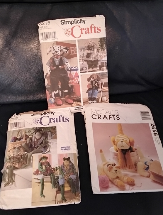 Other - 3941Craft Sewing Patterns - Simplicity & McCall's Crafts (Assorted Animal Dolls)